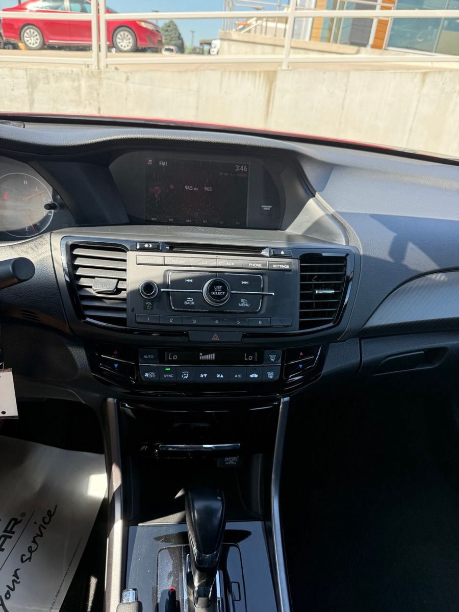 Used 2016 Honda Accord Sport image 17