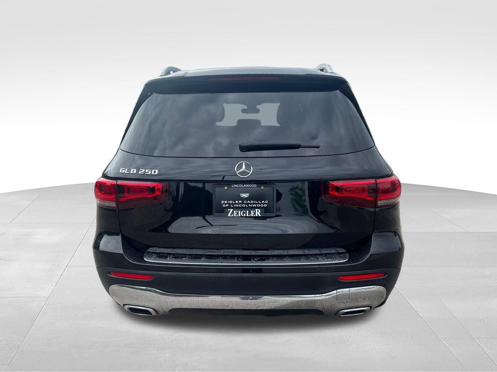 Used 2020 Mercedes-Benz GLB 250 4MATIC image 5