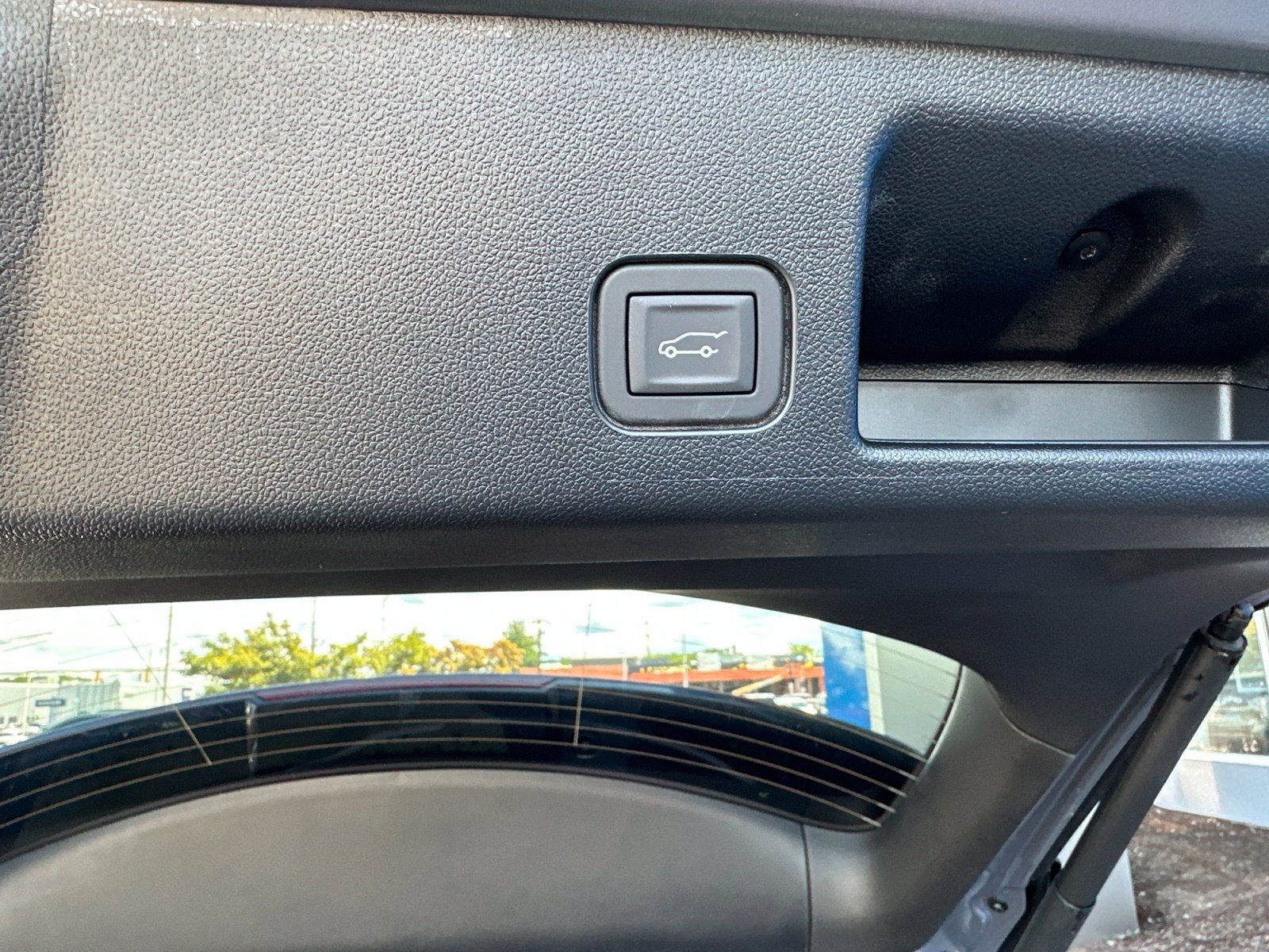 New 2026 Chevrolet Equinox EV LT FWD image 11