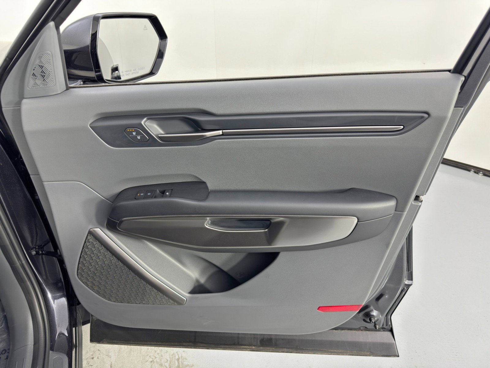 Used 2025 Kia EV9 Wind image 45