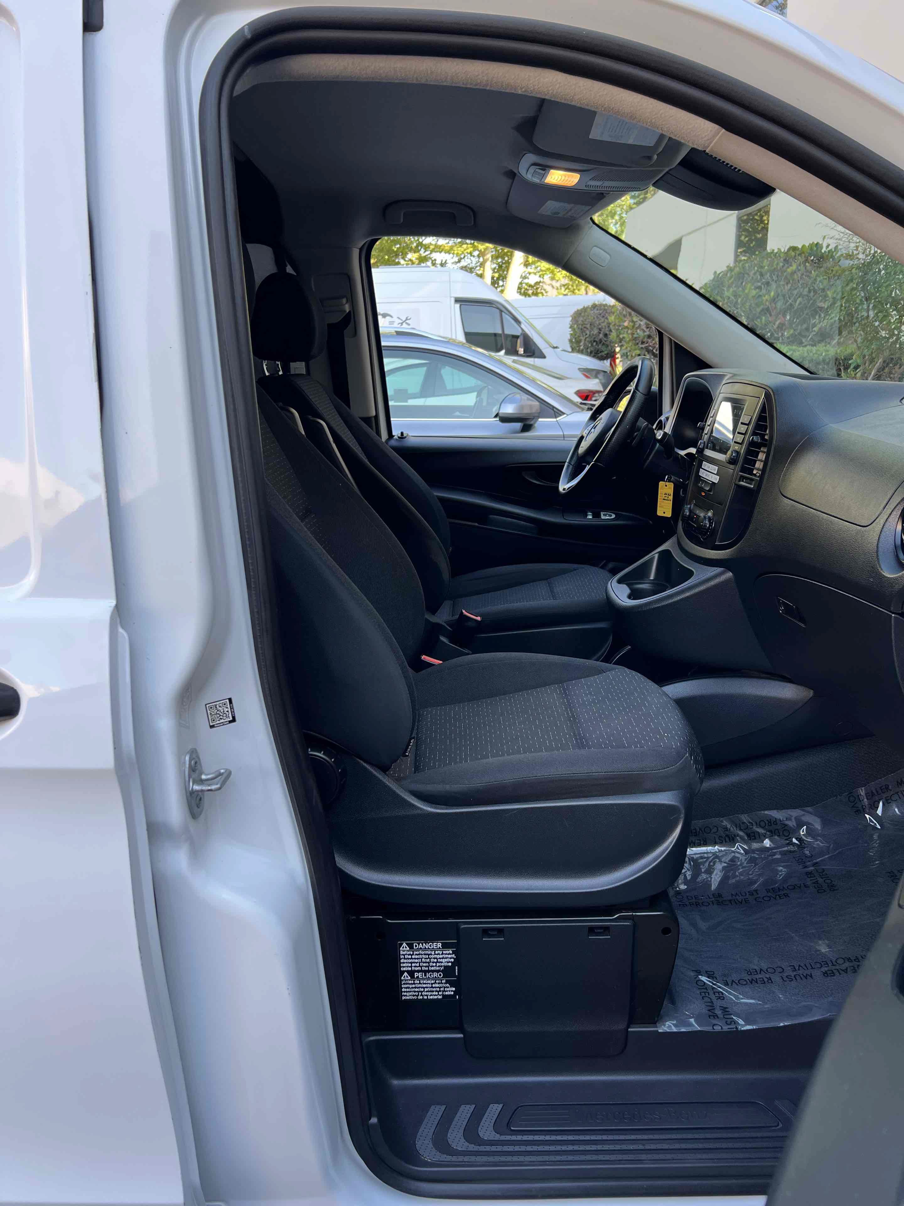 Used 2022 Mercedes-Benz Metris image 33