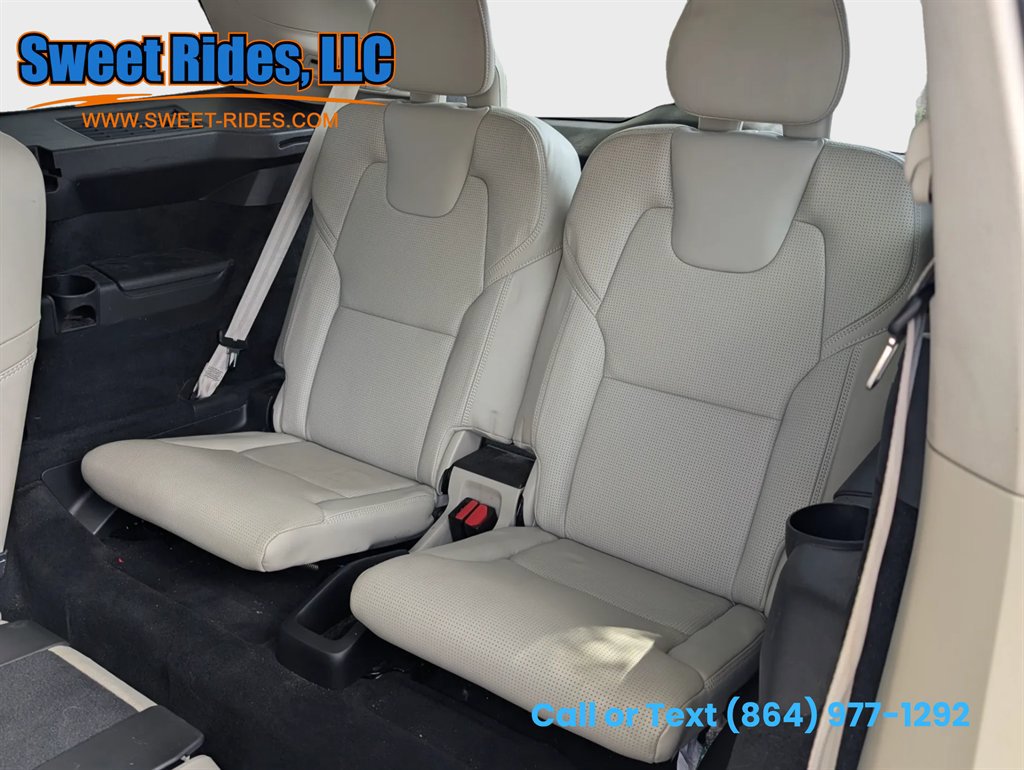 Used 2017 Volvo XC90 T6 Inscription w/ Vision Package image 12