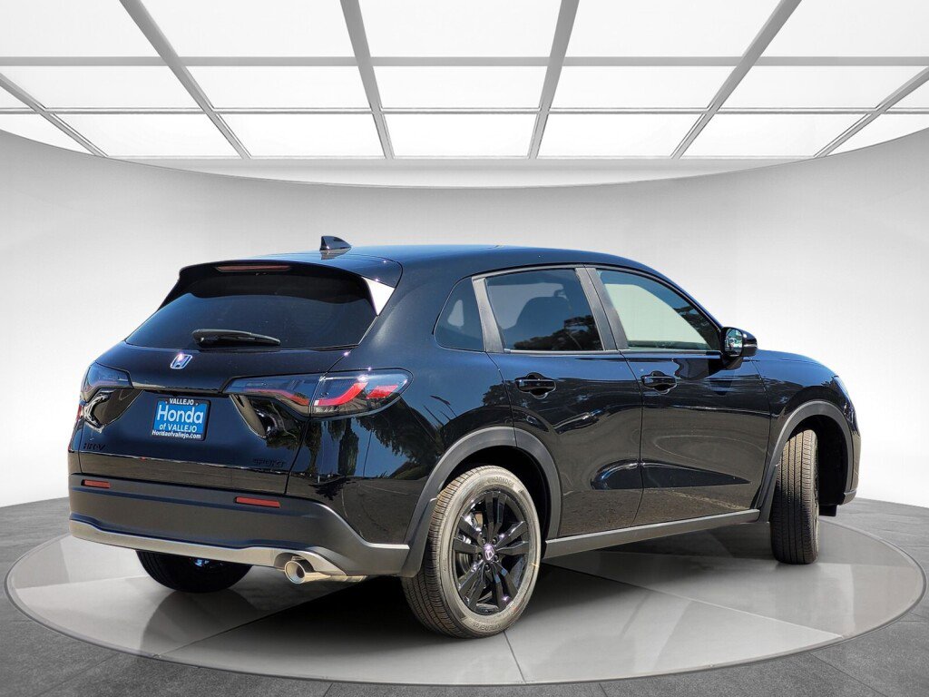 New 2026 Honda HR-V Sport image 5