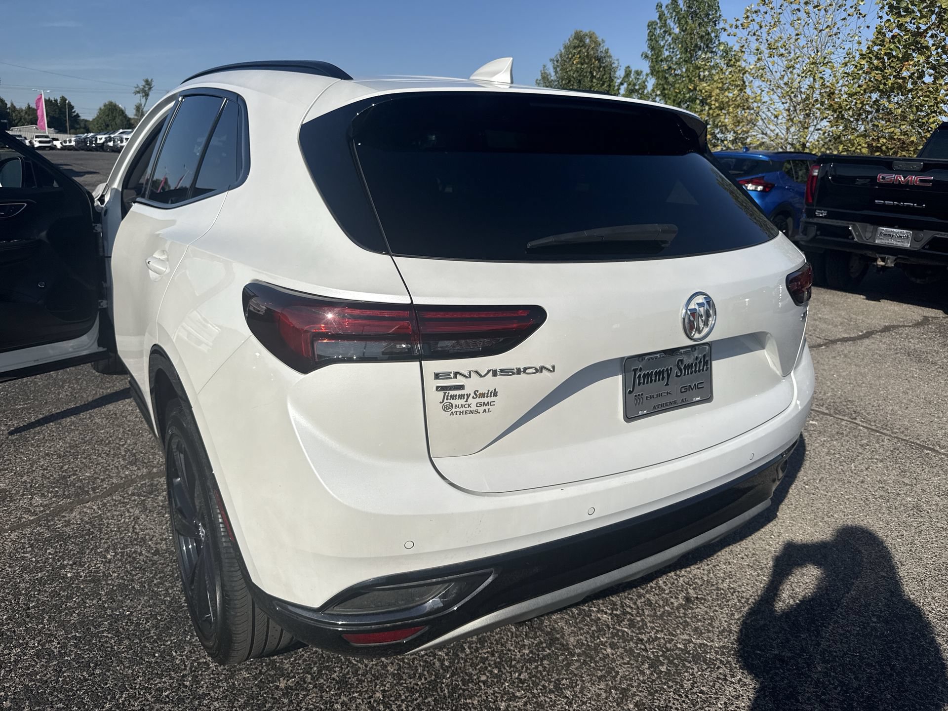 Used 2023 Buick Envision Preferred w/ Sport Touring Package AWD/4WD image 33