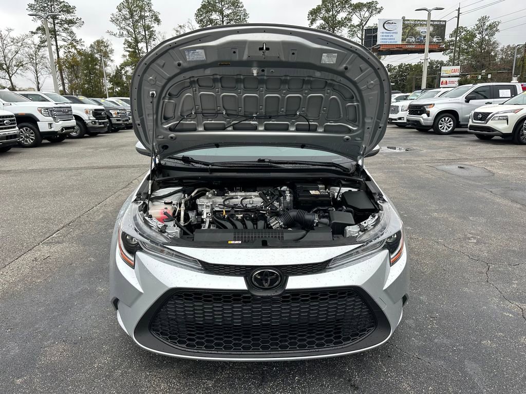 Used 2022 Toyota Corolla LE image 17