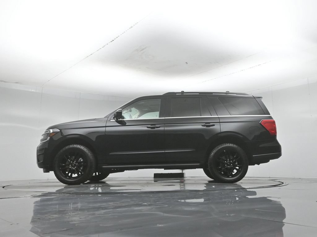 Certified 2024 Ford Expedition XLT AWD/4WD image 8