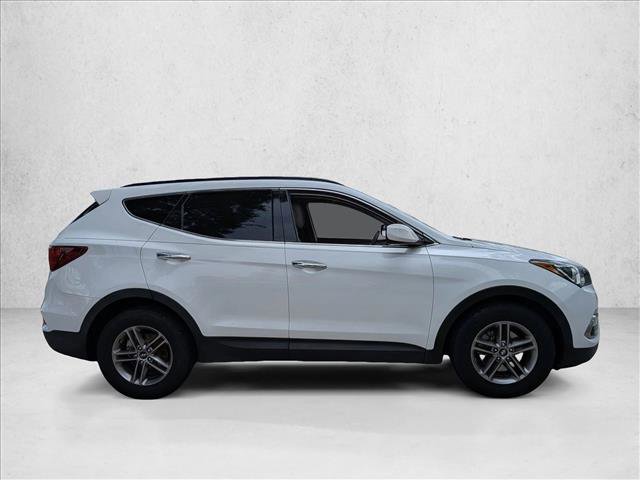 Used 2017 Hyundai Santa Fe Sport image 4
