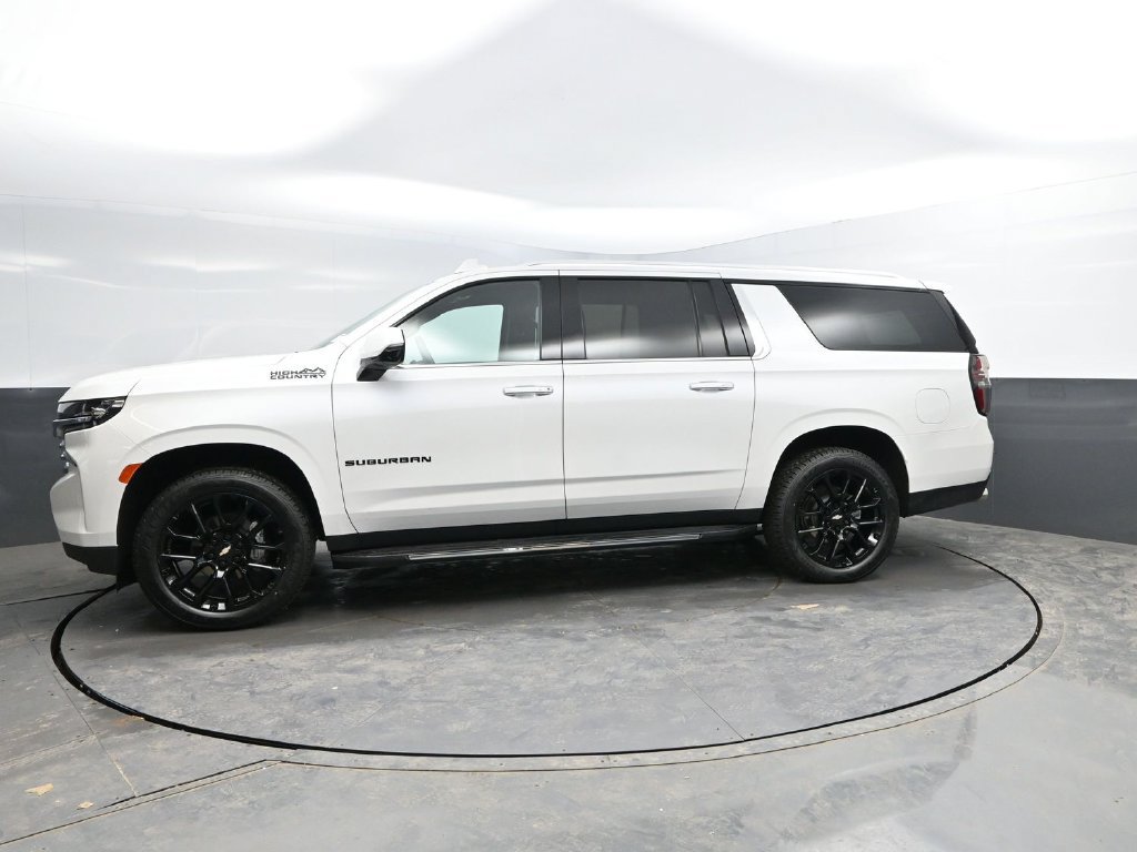 Used 2023 Chevrolet Suburban High Country w/ Max Trailering Package AWD/4WD image 4