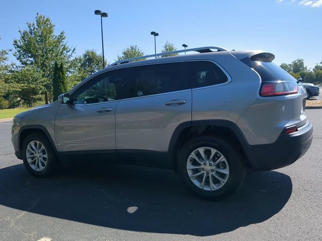 Used 2019 Jeep Cherokee Latitude w/ Cold Weather Group FWD image 6