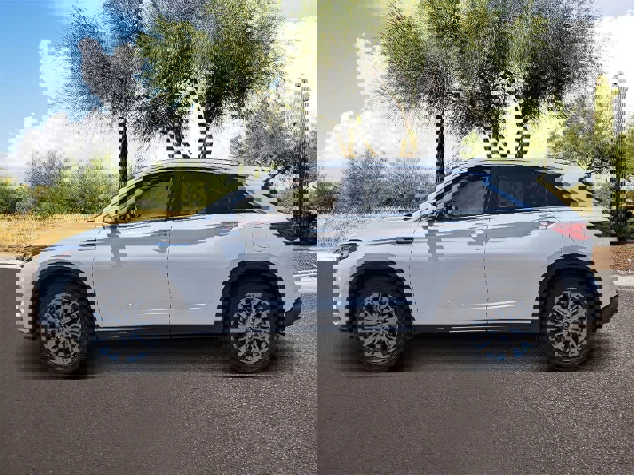 New 2025 INFINITI QX50 Pure image 2