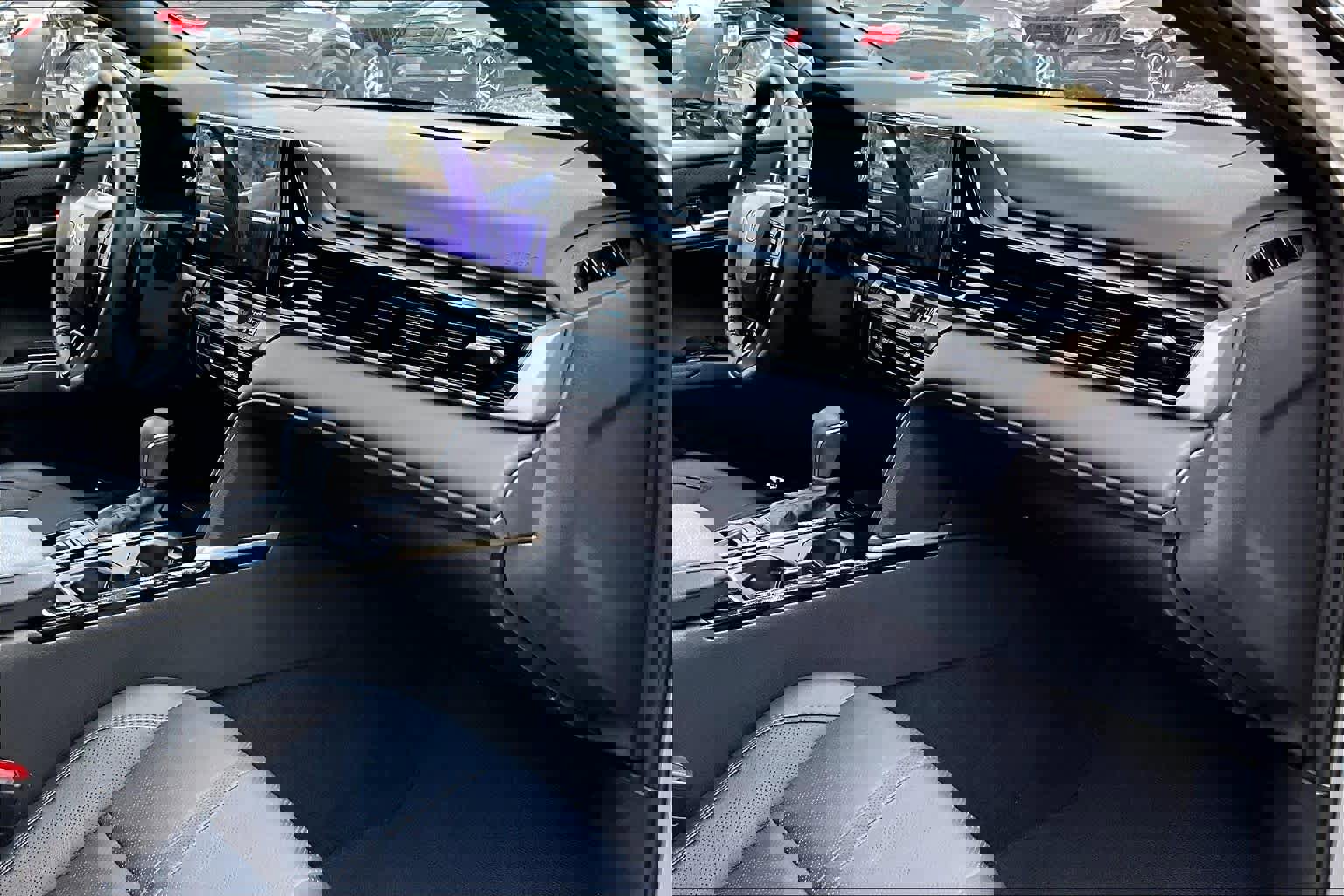 Used 2025 Toyota Camry XSE image 18