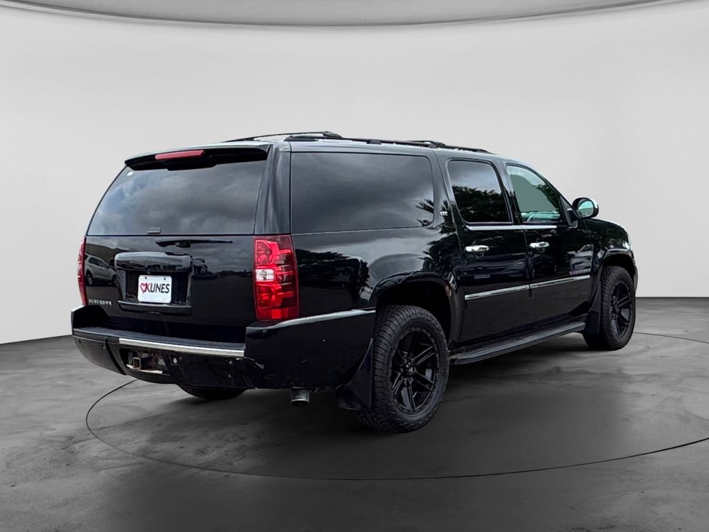 Used 2013 Chevrolet Suburban LTZ AWD/4WD image 10