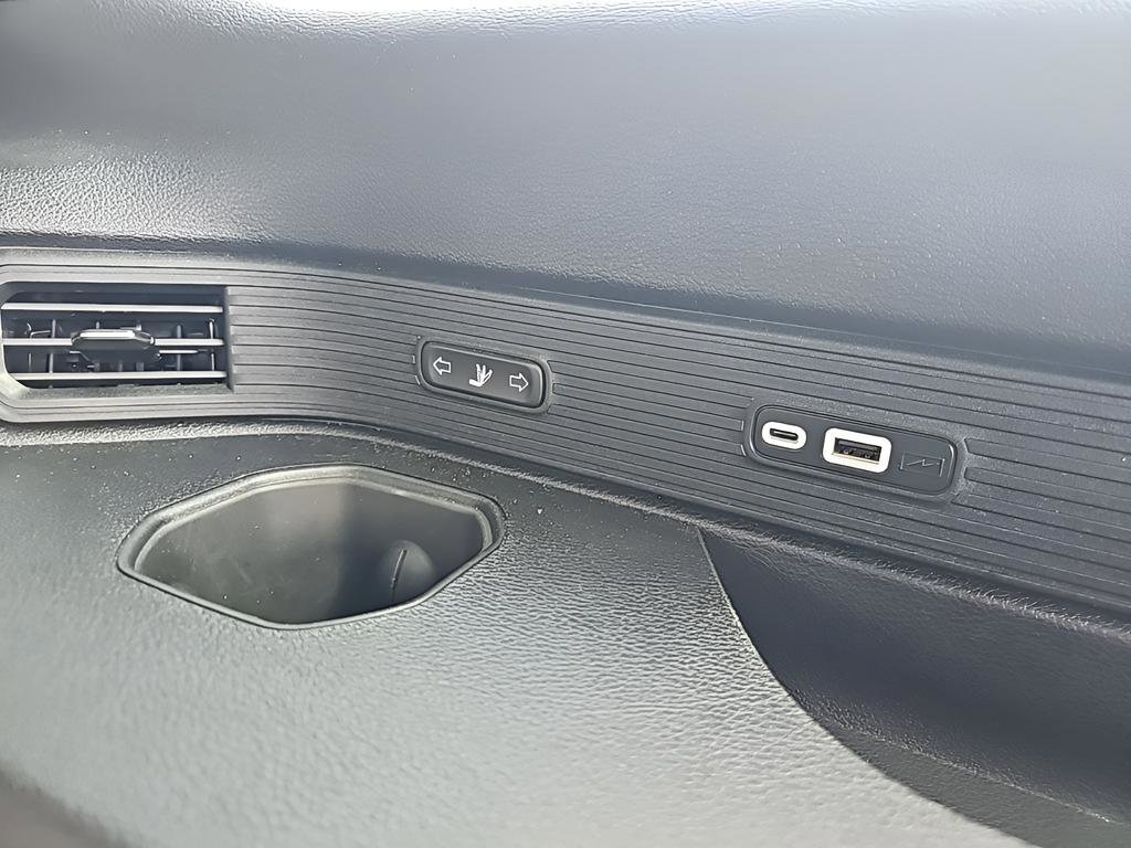 Used 2024 Jeep Wagoneer Series III image 35