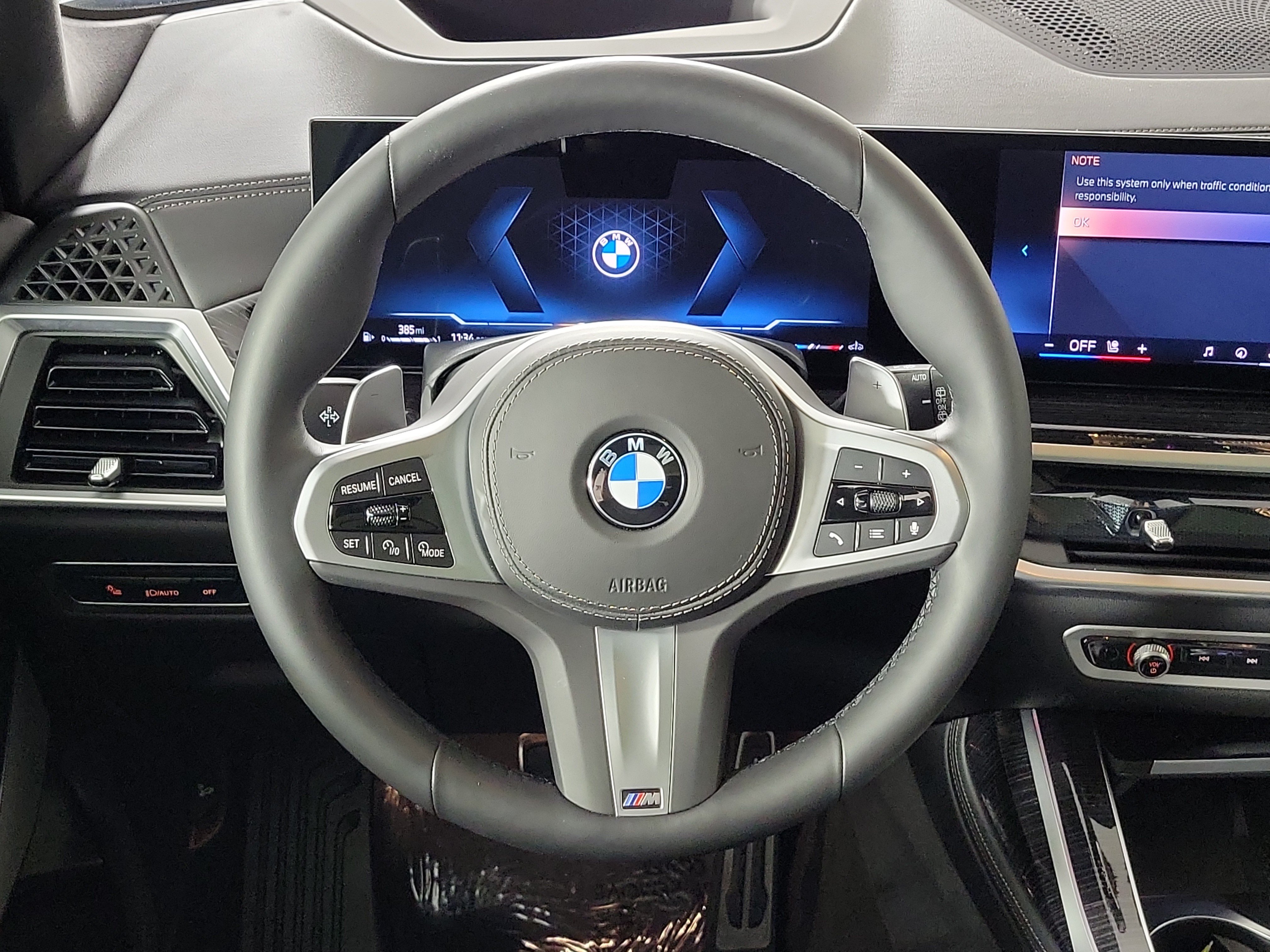 Certified 2025 BMW X7 xDrive40i w/ M Sport Package AWD/4WD image 12