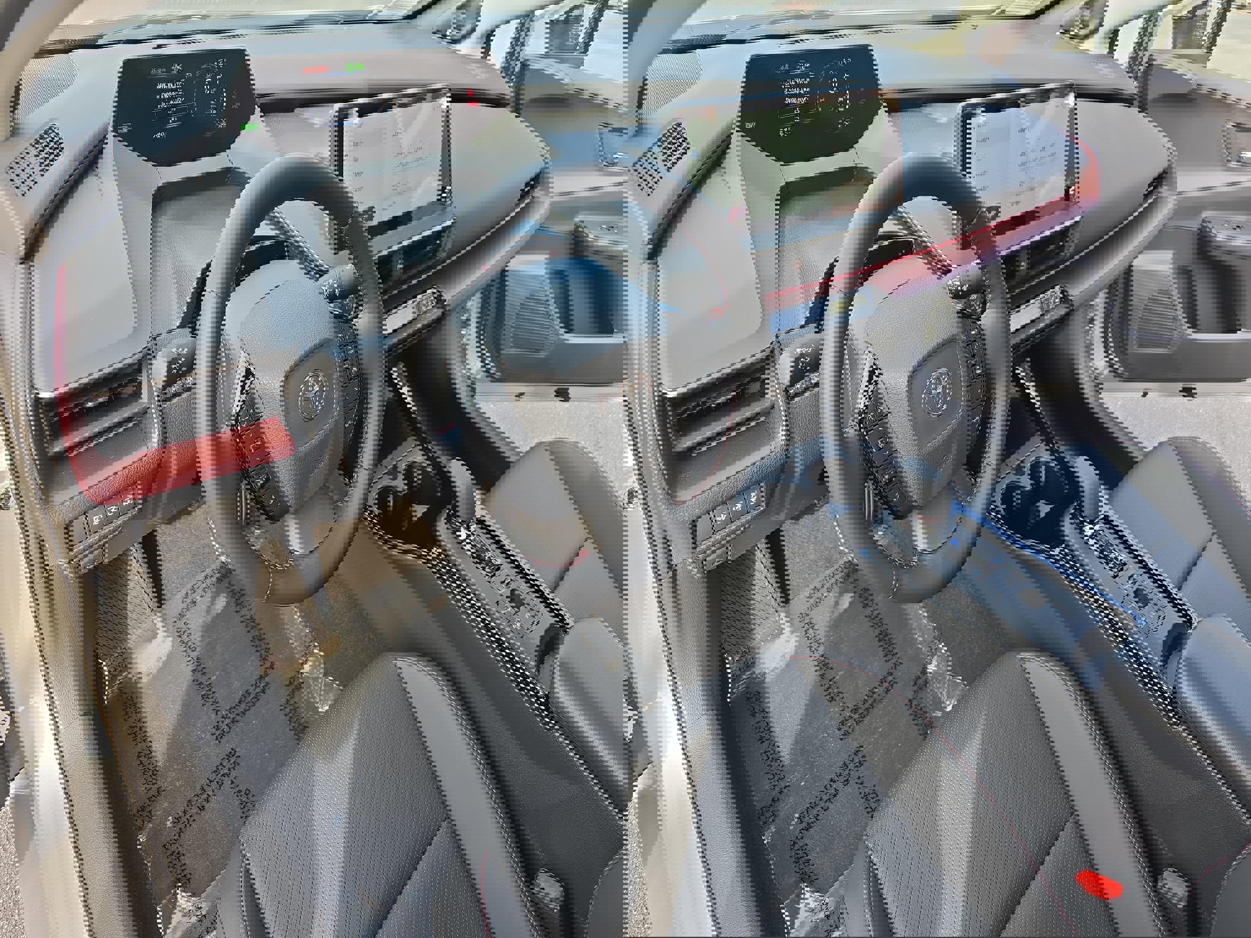 Used 2025 Toyota Prius Plug-In Hybrid image 17