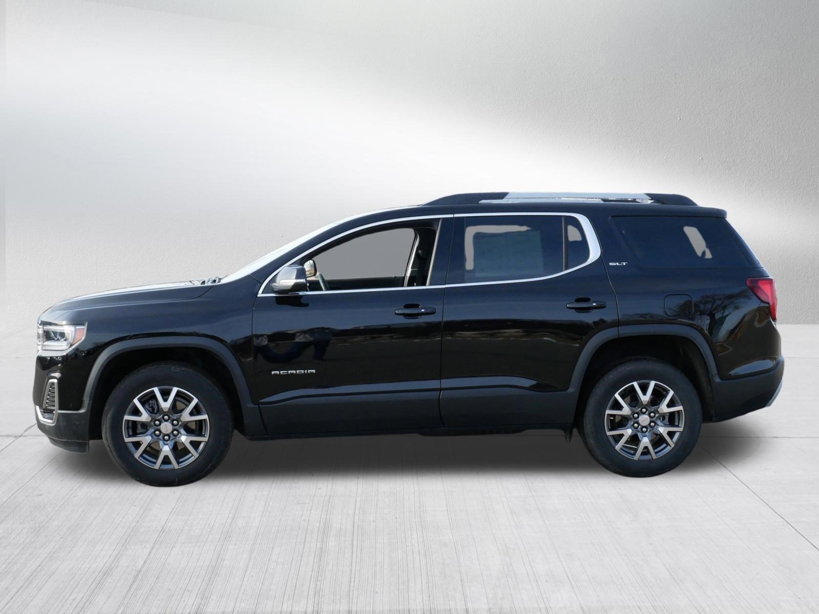 Used 2023 GMC Acadia SLT w/ Preferred Package image 4