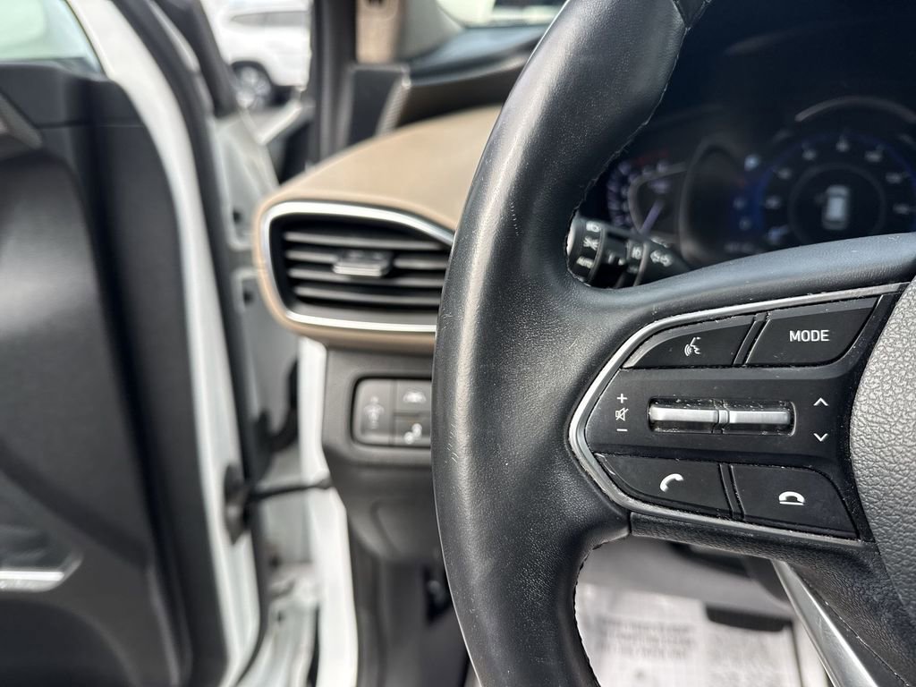 Used 2020 Hyundai Santa Fe Limited AWD/4WD image 19