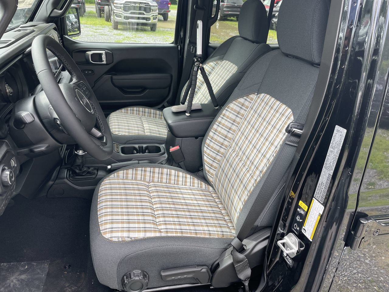 New 2026 Jeep Gladiator Mojave AWD/4WD image 11