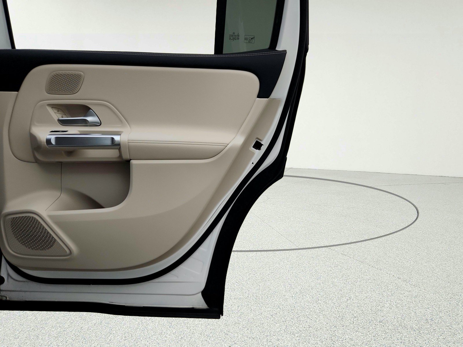 Certified 2023 Mercedes-Benz EQB 300 4MATIC image 29
