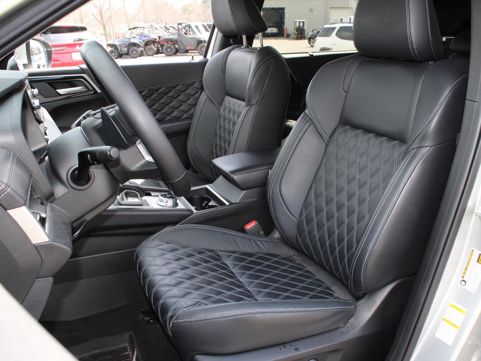 Used 2024 Mitsubishi Outlander SEL image 16