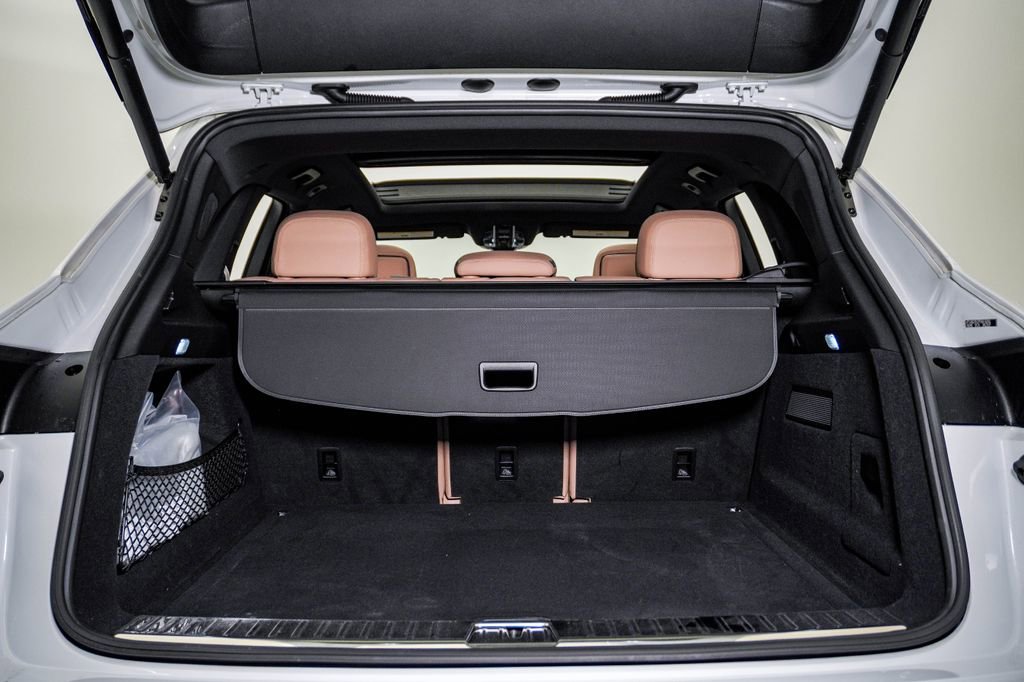 Certified 2023 Porsche Cayenne S Platinum image 28