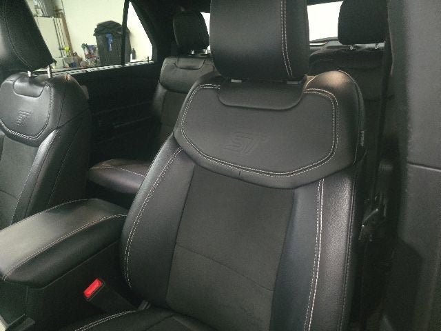 Used 2022 Ford Explorer ST AWD/4WD image 17