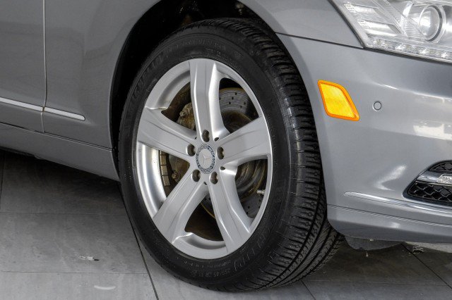 Used 2013 Mercedes-Benz S 550 4MATIC image 76