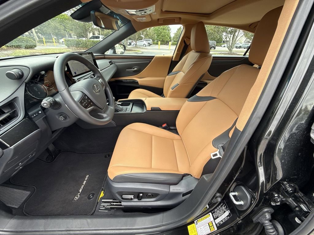 Used 2025 Lexus ES 350 w/ Premium Package image 30