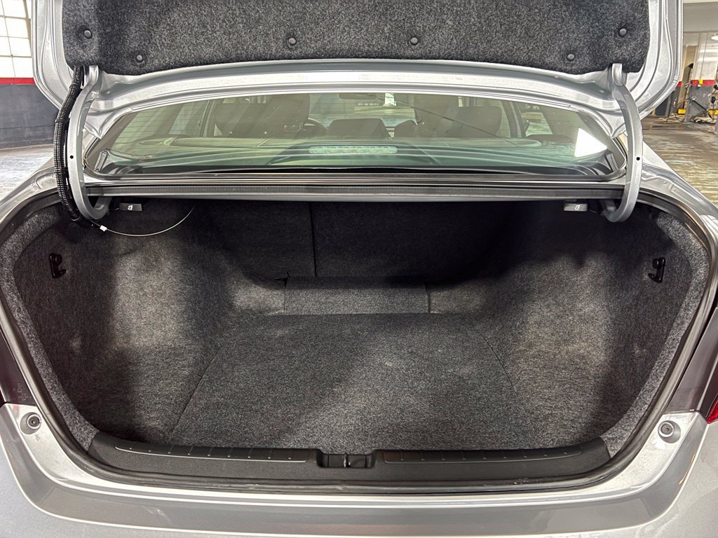 Used 2020 Honda Accord EX image 39