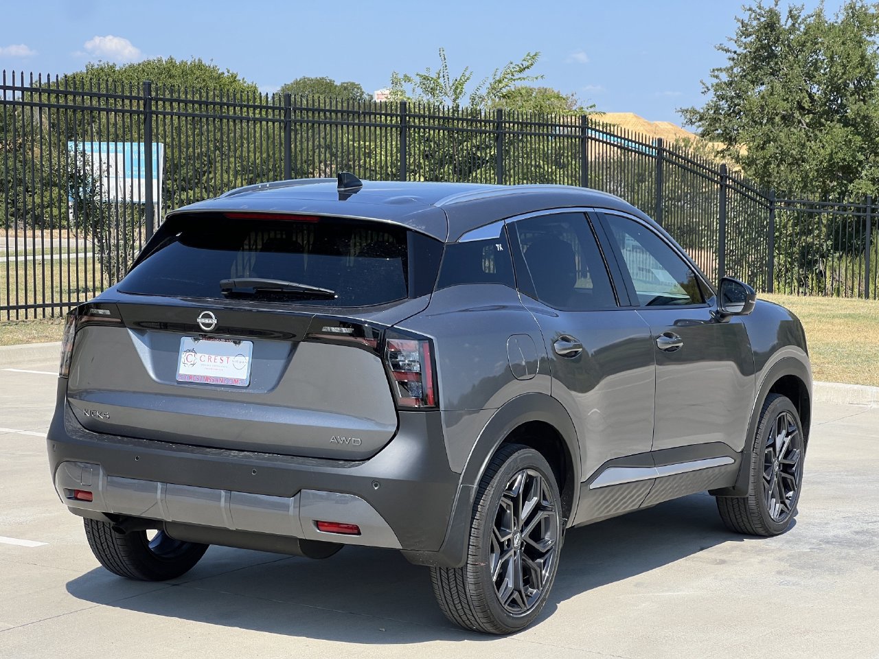 New 2027 Nissan Kicks SR AWD/4WD image 4