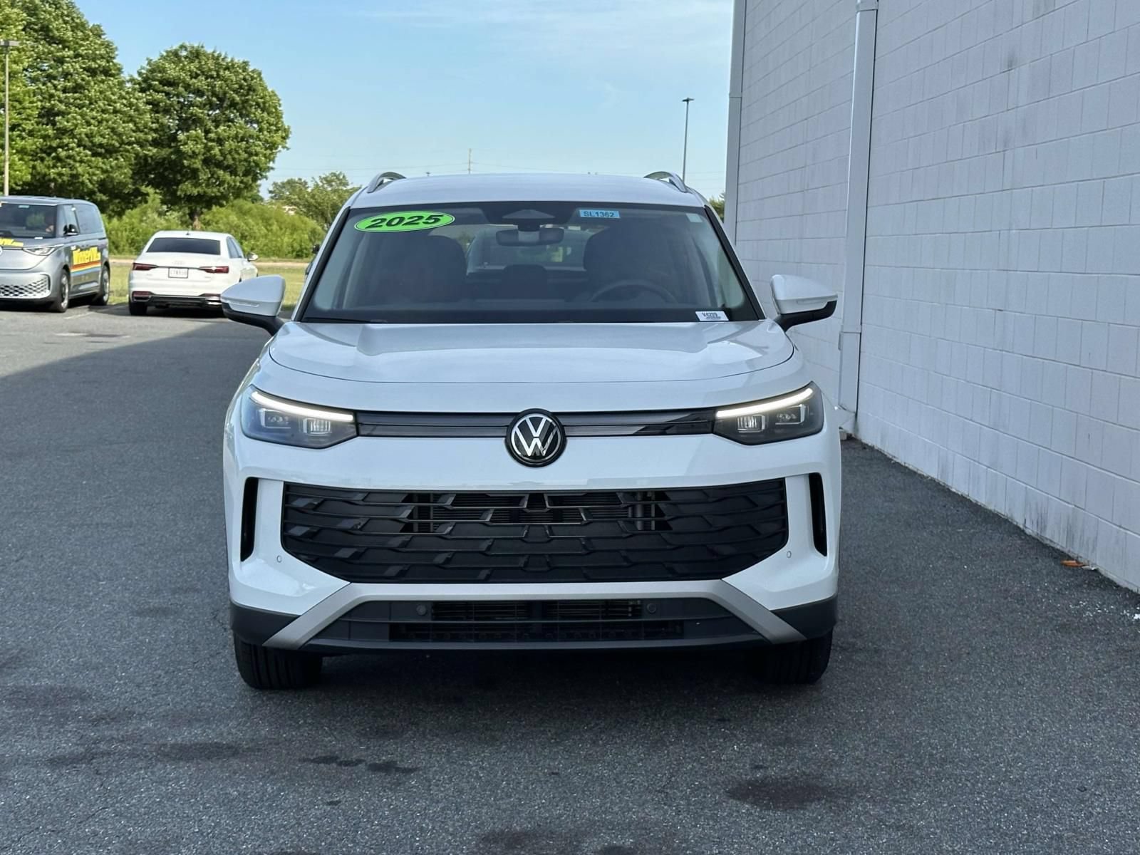 Certified 2025 Volkswagen Tiguan S FWD image 8