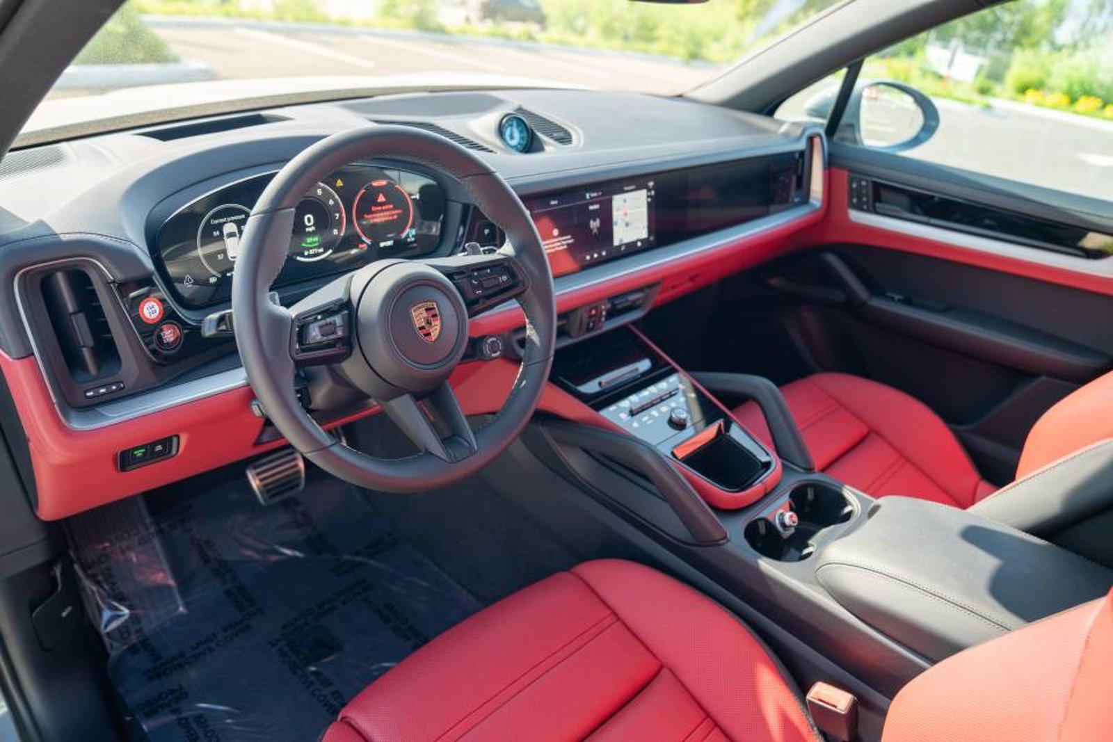 New 2026 Porsche Cayenne E-Hybrid AWD/4WD image 4