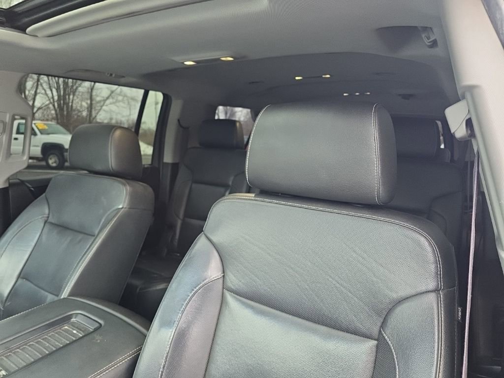 Used 2017 Chevrolet Suburban Premier image 17