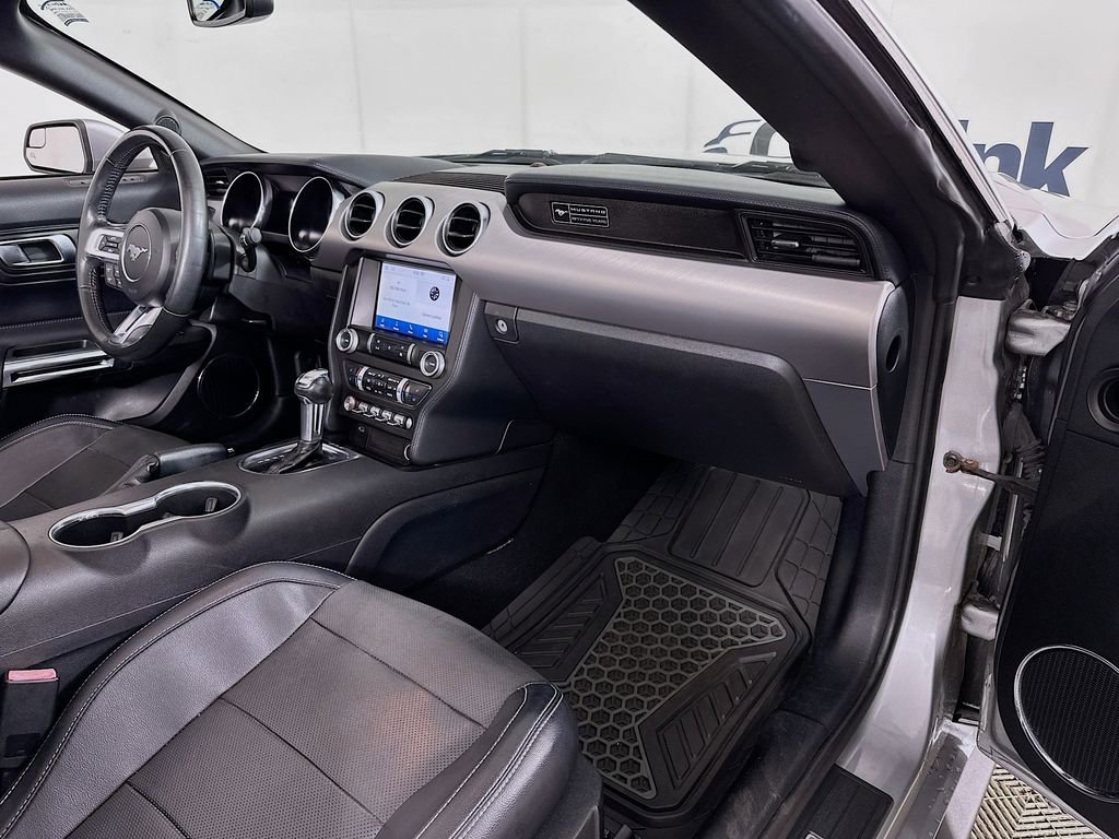 Used 2020 Ford Mustang Premium RWD image 33