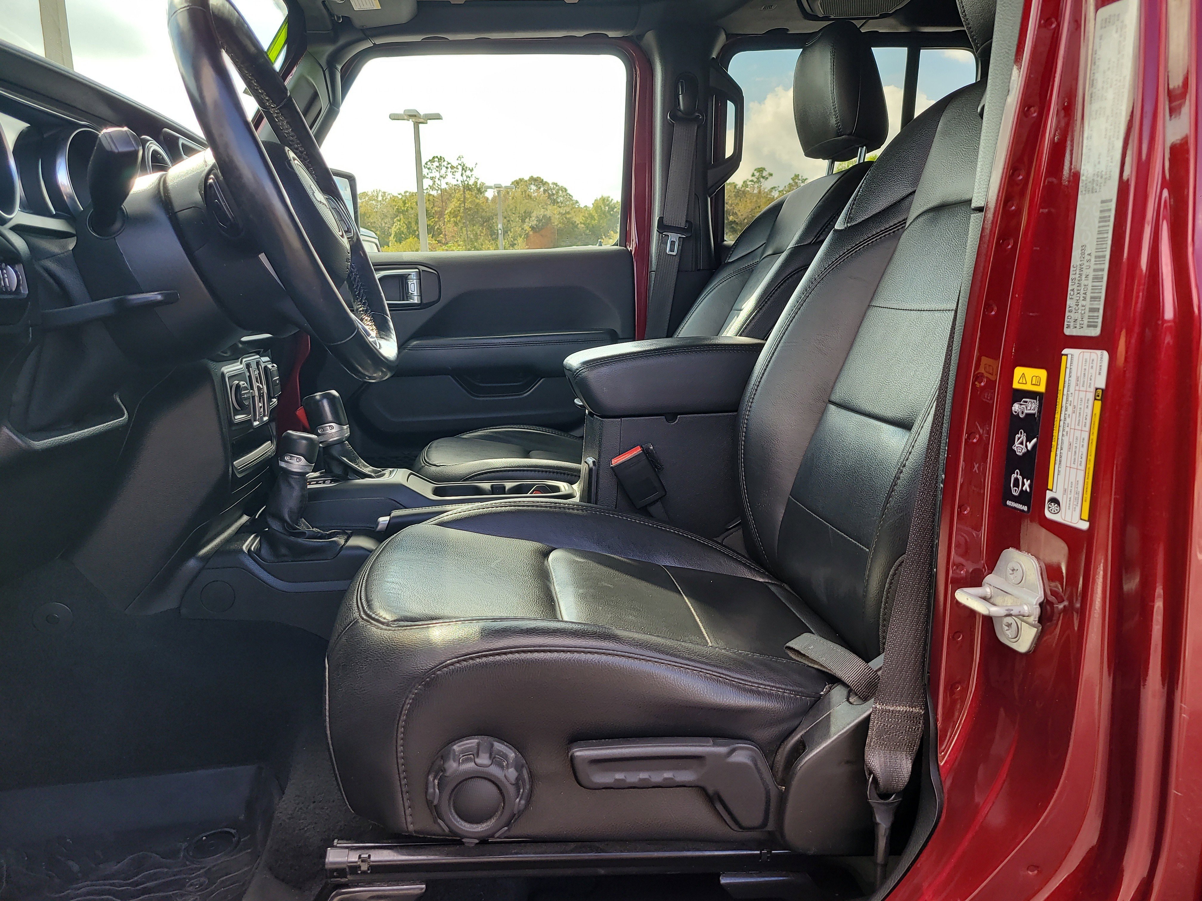 Used 2021 Jeep Wrangler Unlimited Sahara image 16