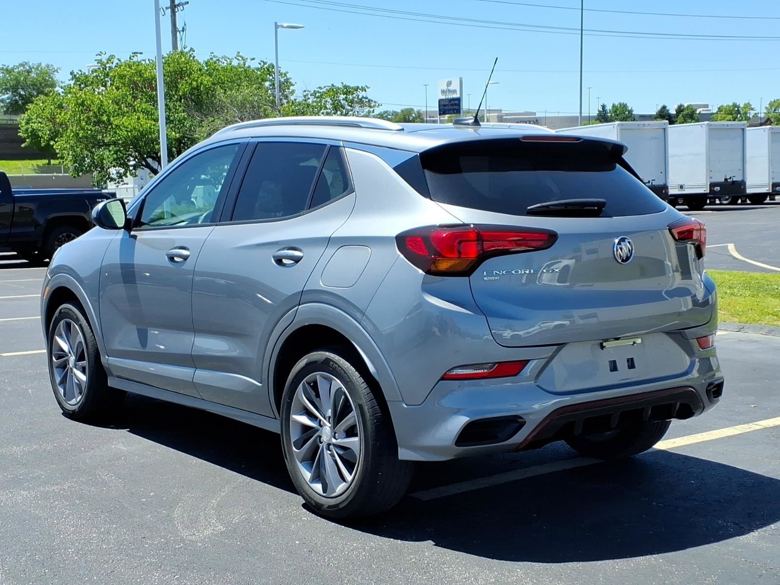Used 2023 Buick Encore GX Select w/ Sport Touring Package AWD/4WD image 5