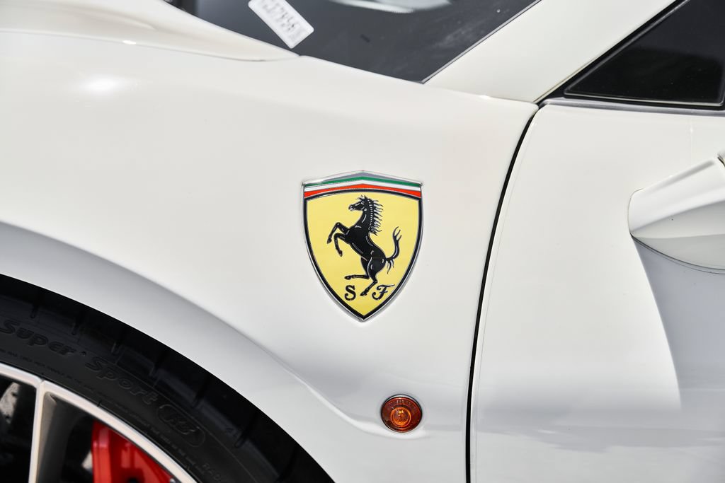 Used 2019 Ferrari 488 Spider RWD image 9