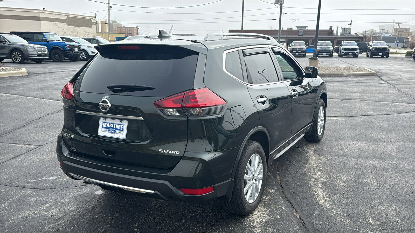 Used 2018 Nissan Rogue SV w/ Premium Package image 10