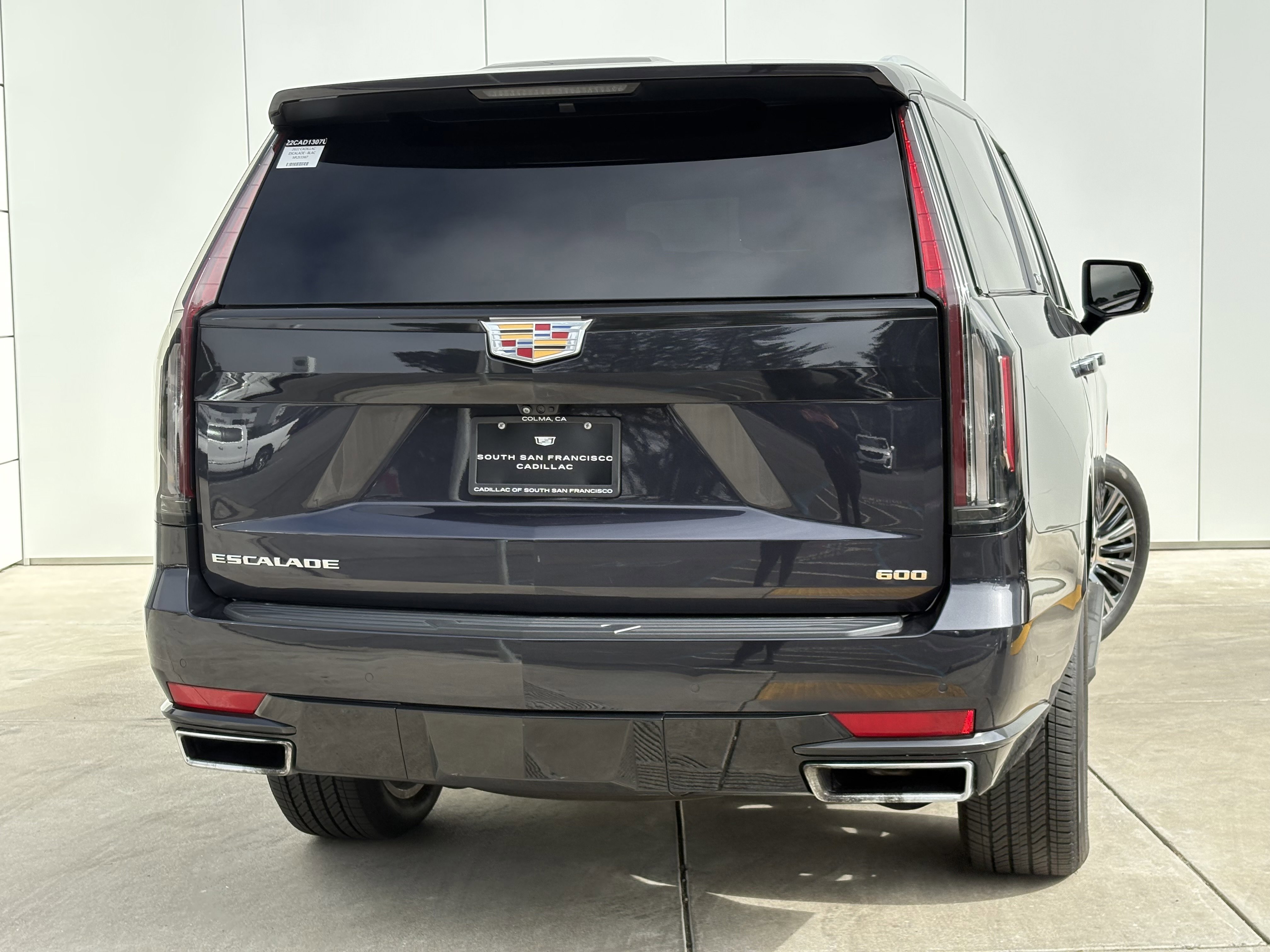 Certified 2022 Cadillac Escalade Premium Luxury image 6