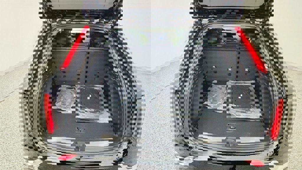 Used 2026 Cadillac Optiq Luxury 1 AWD/4WD image 22