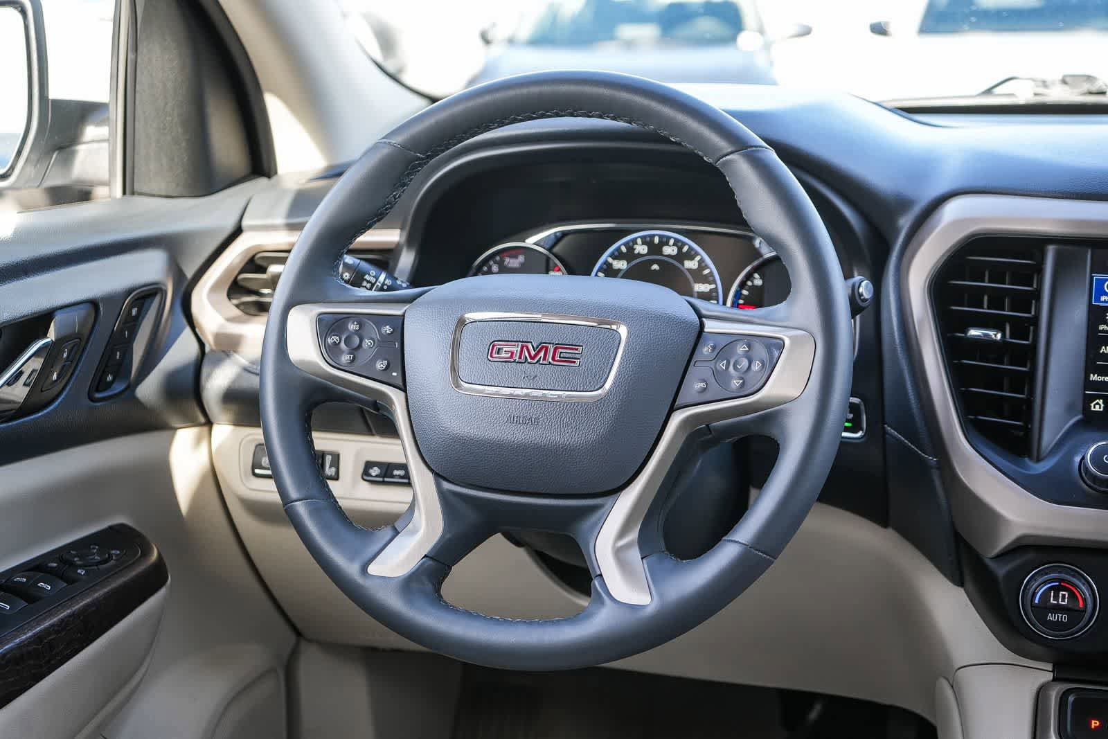 Used 2023 GMC Acadia Denali AWD/4WD image 14