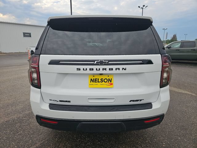 Used 2024 Chevrolet Suburban RST w/ Luxury Package AWD/4WD image 4