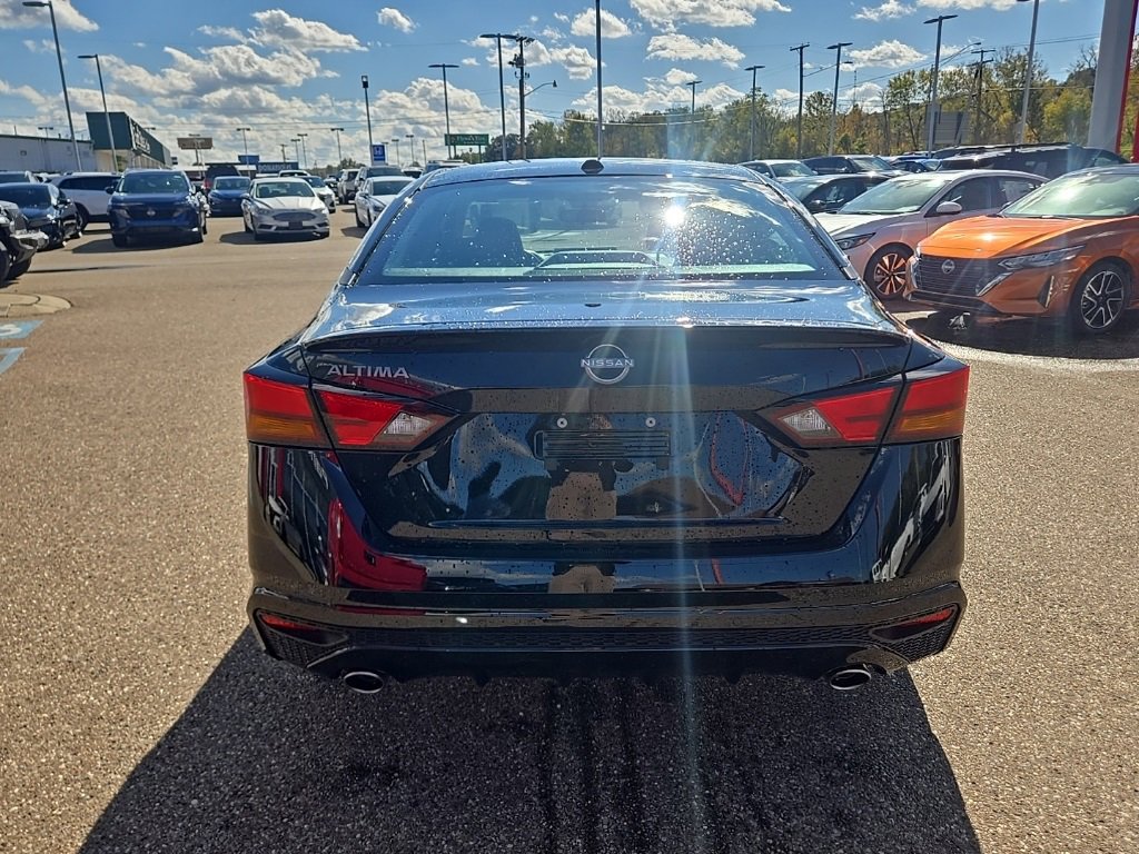 New 2025 Nissan Altima 2.5 SV image 6