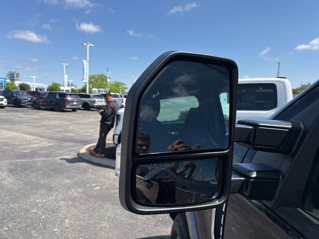 Used 2021 Ford F350 Lariat w/ Lariat Value Package AWD/4WD image 16