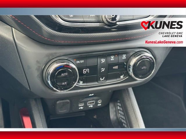 Used 2023 Chevrolet TrailBlazer RS w/ Sun and Liftgate Package image 28