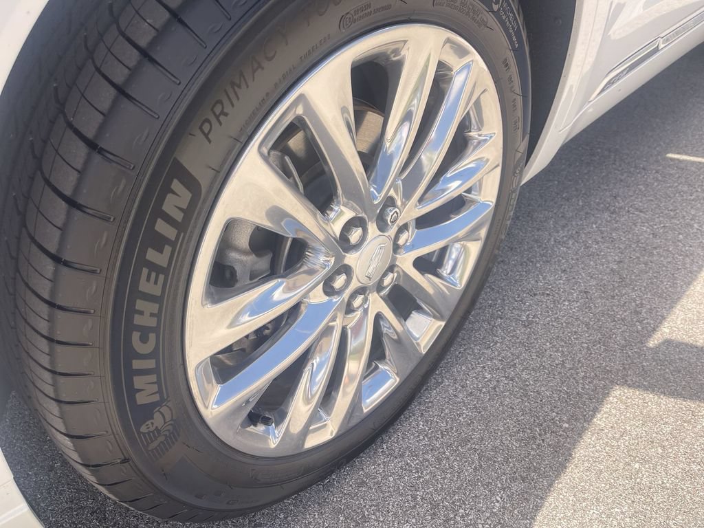 Certified 2023 Cadillac XT6 Premium Luxury w/ LPO, Floor Liner Package AWD/4WD image 11