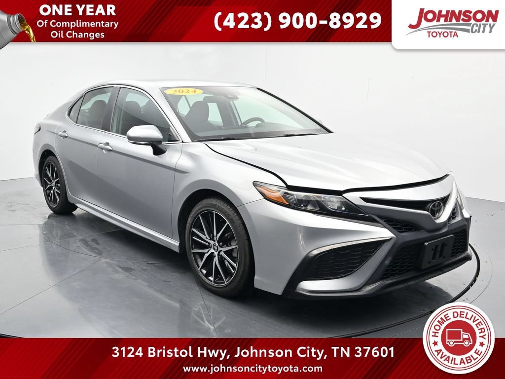 Used 2024 Toyota Camry SE