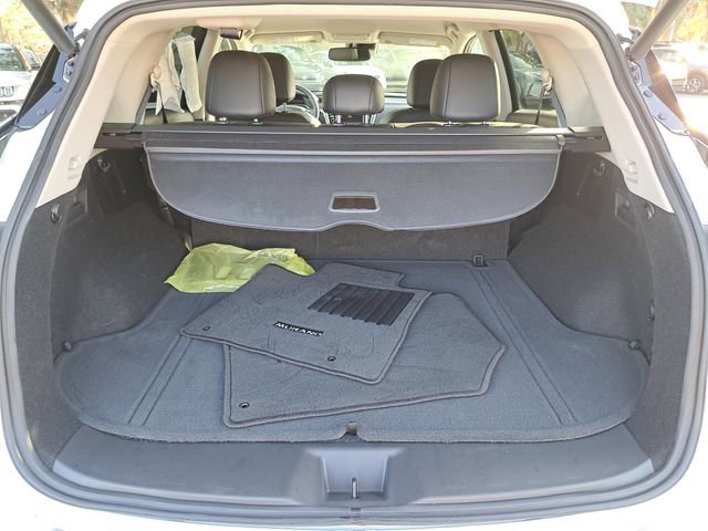 Used 2023 Nissan Murano SL w/ Cargo Package image 9