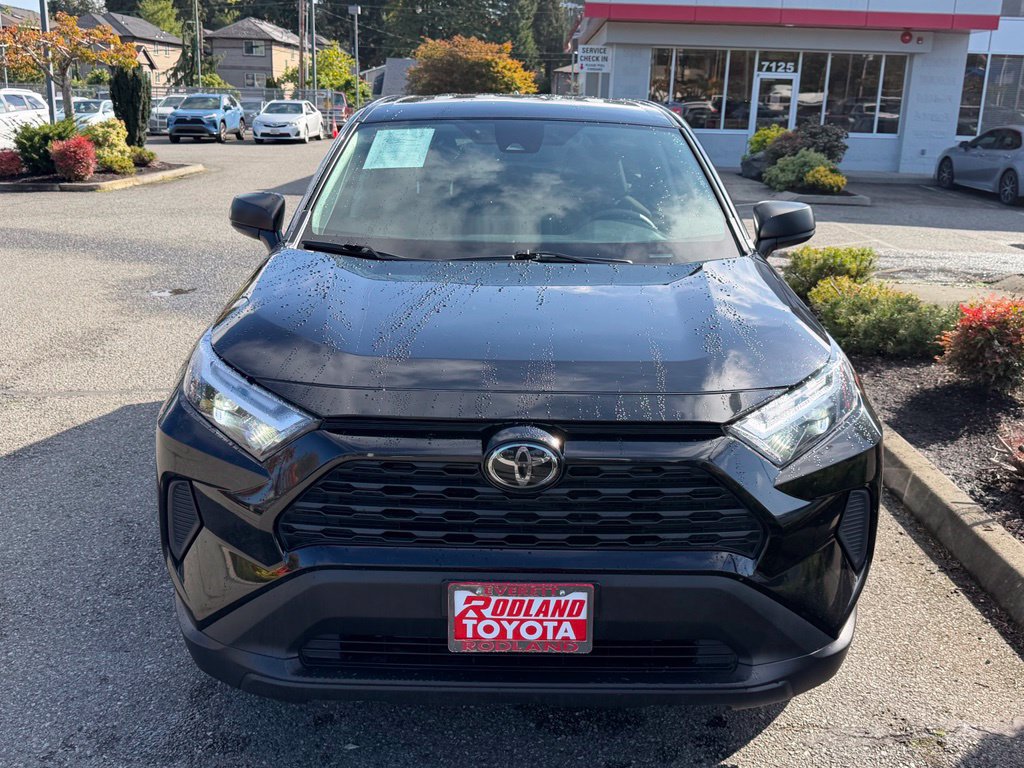 Certified 2025 Toyota RAV4 LE AWD/4WD image 5
