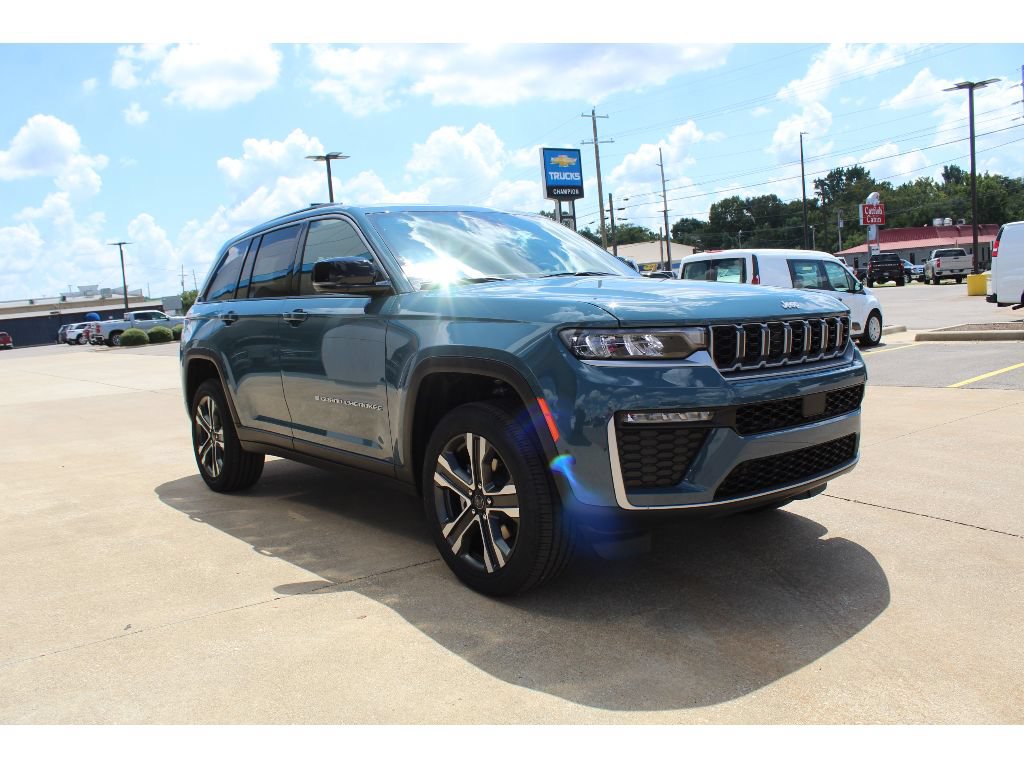 New 2027 Jeep Grand Cherokee Limited AWD/4WD image 4